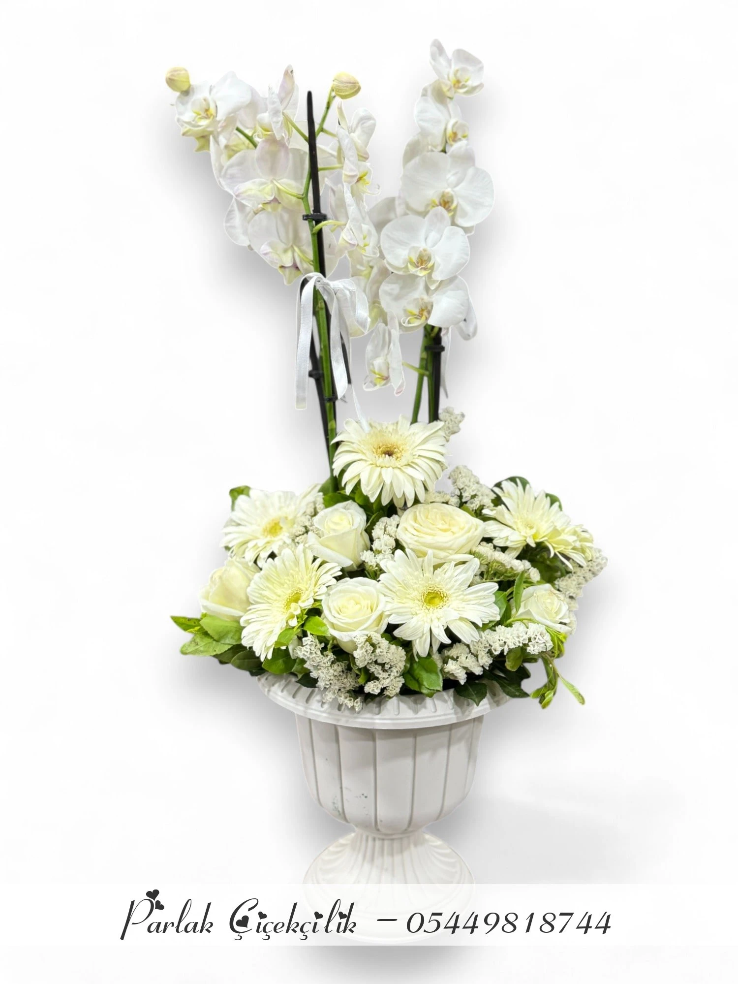 Beyaz Orkide Ve Gül Aranjmanıyla Saf Zarafet