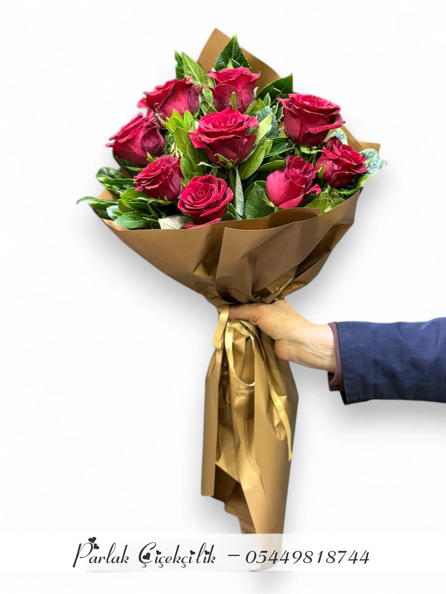 Gold Ambalajda 11 Kırmızı Gül Buketi