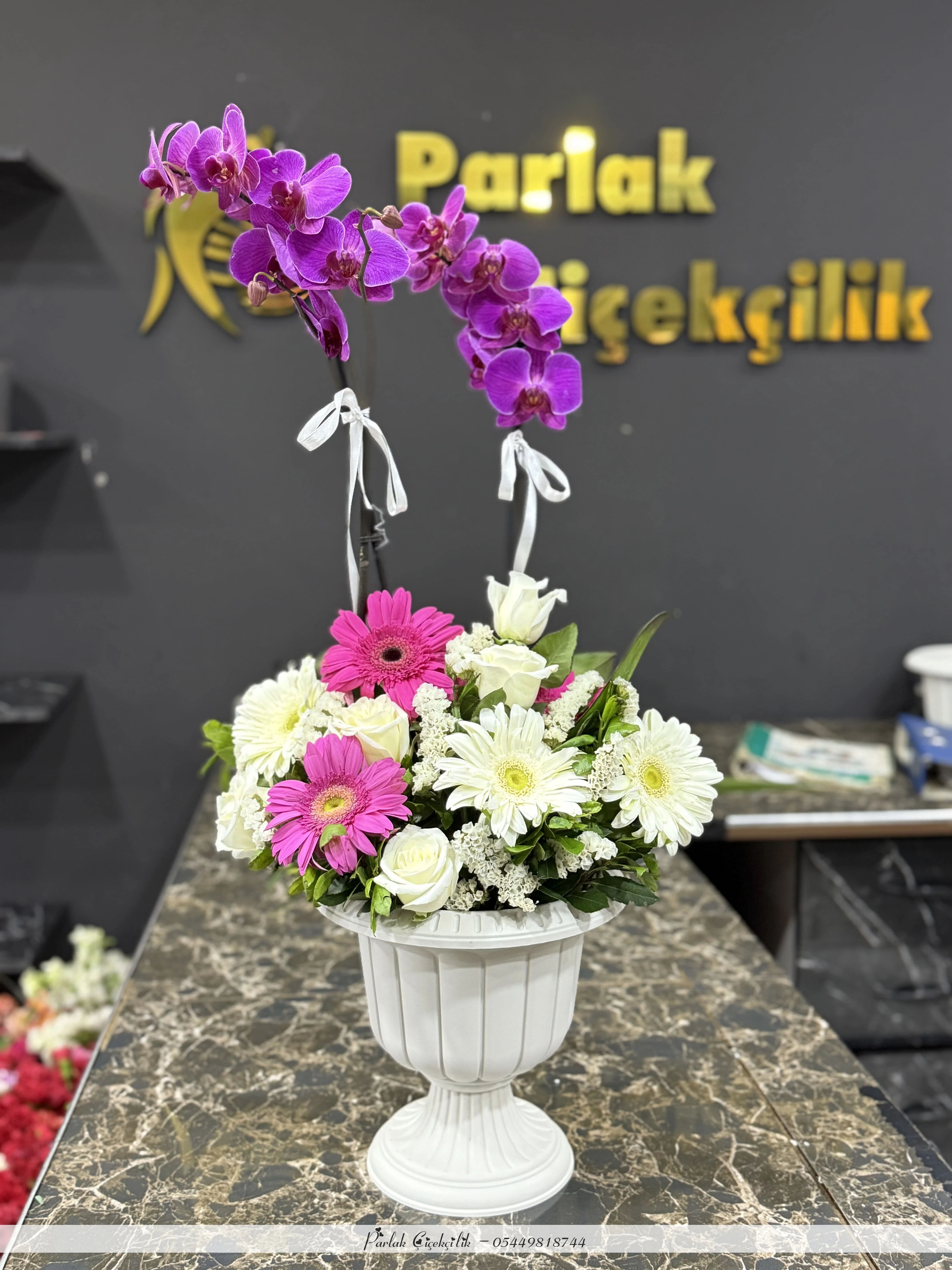 Mor Orkide ve Pembe Gerberalı Şık Aranjman