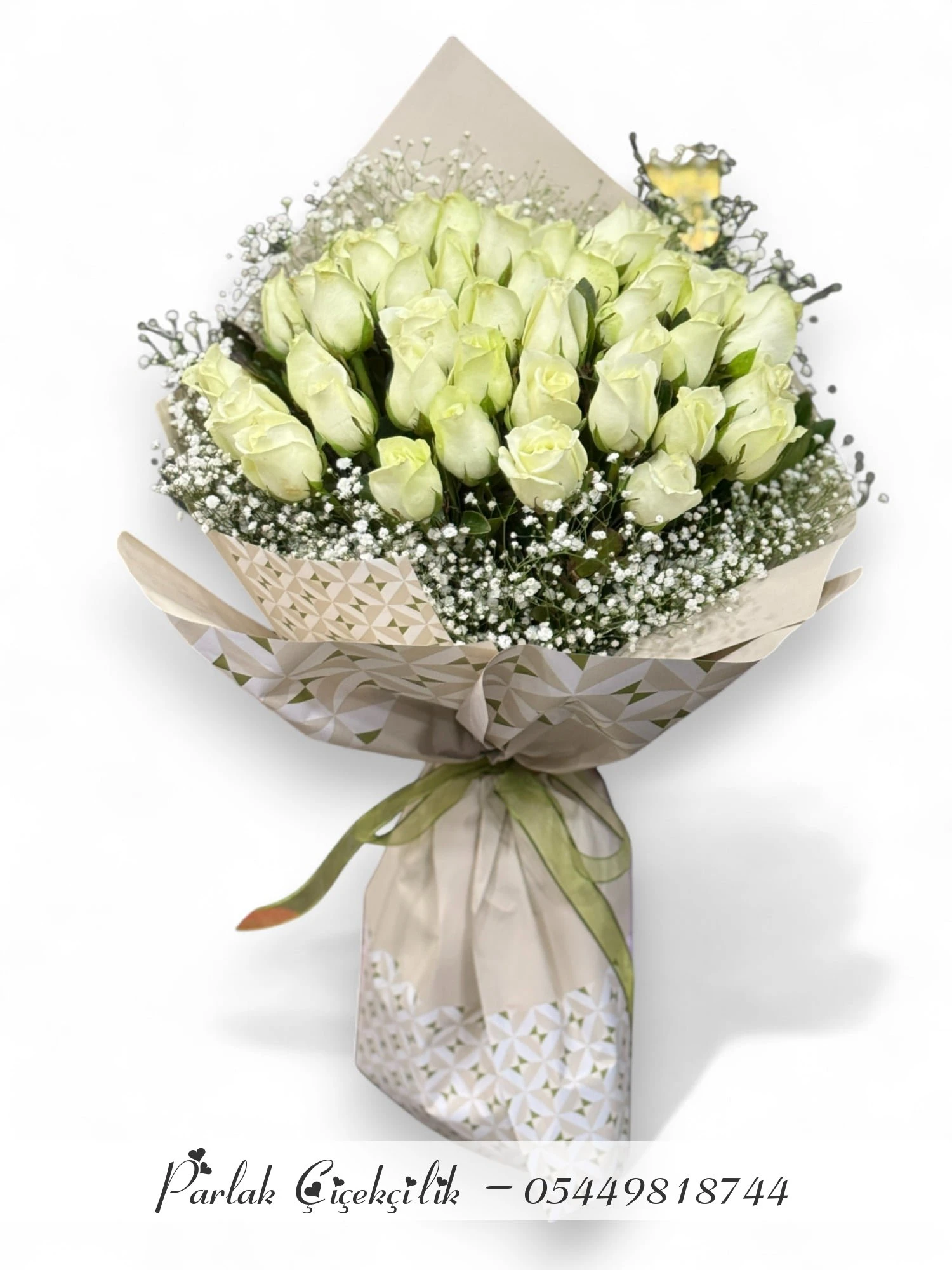 Saflığın Simgesi Beyaz Gül Buketi