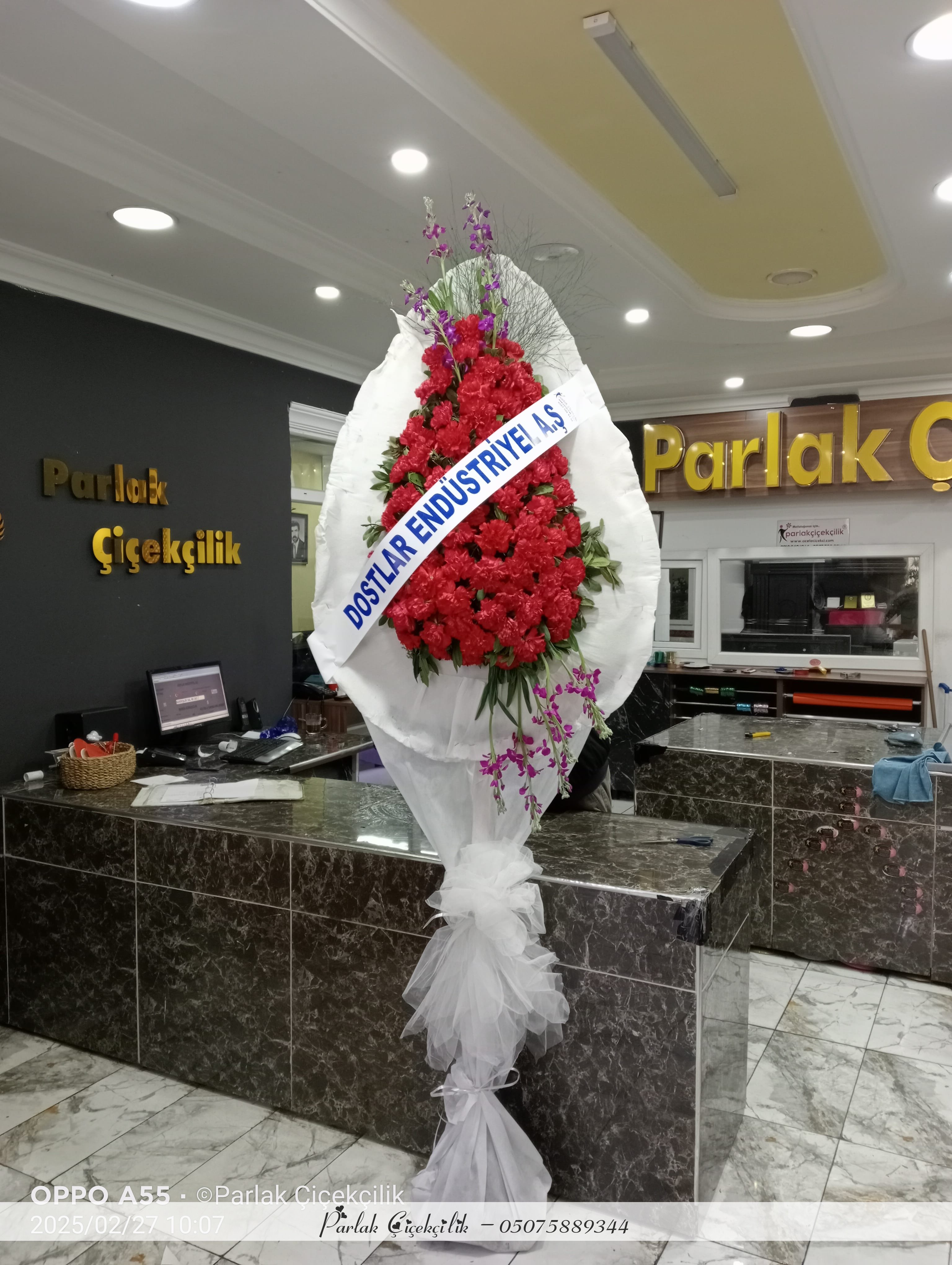 Tek Katlı Kırmızı Beyaz Açılış Düğün Çelengi