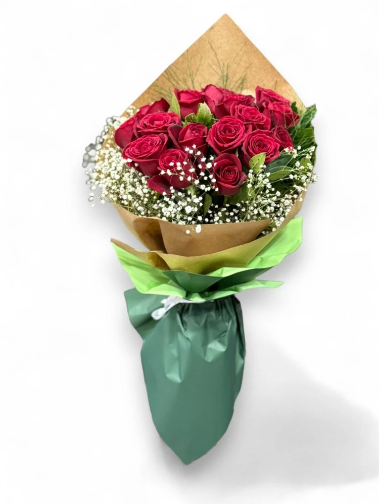 Aşkın Doğal Sesi Kırmızı Gül ve Cipso Buketi