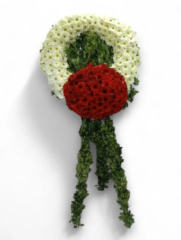 Beyaz ve Kırmızı Çiçeklerle Hazırlanmış Cenaze Çelengi