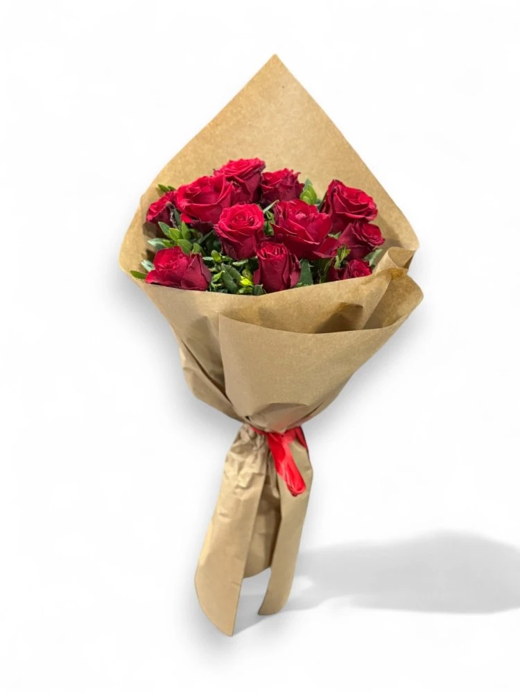 Doğallığın Zarafeti Kırmızı Gül Buketi