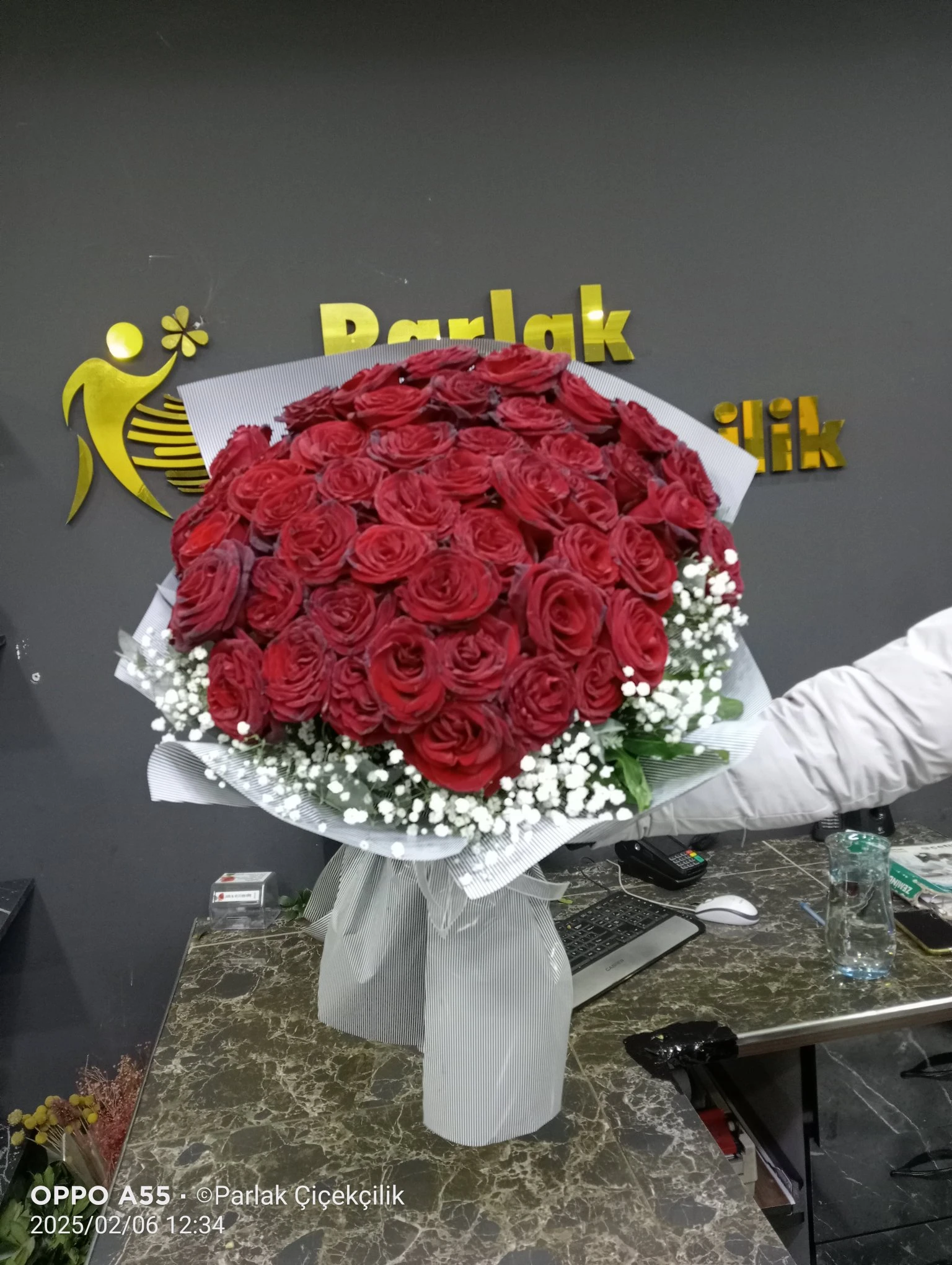 İthal 51 Kırmızı Gül Buketi
