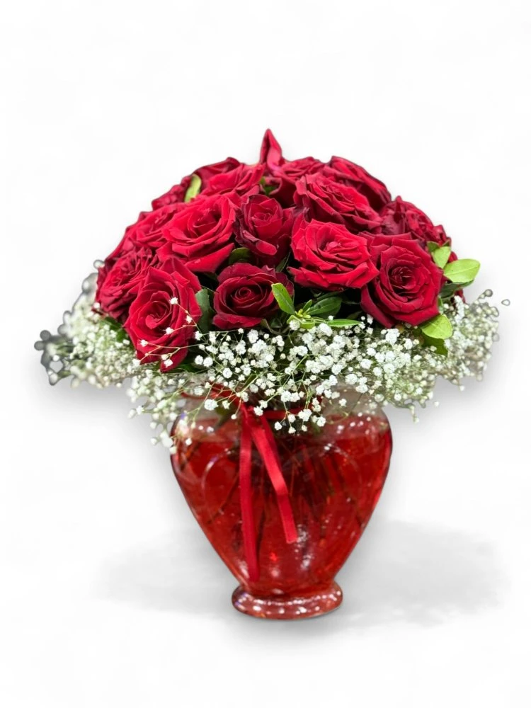 Kırmızı Vazoda Aşkın Simgesi Gül Aranjmanı