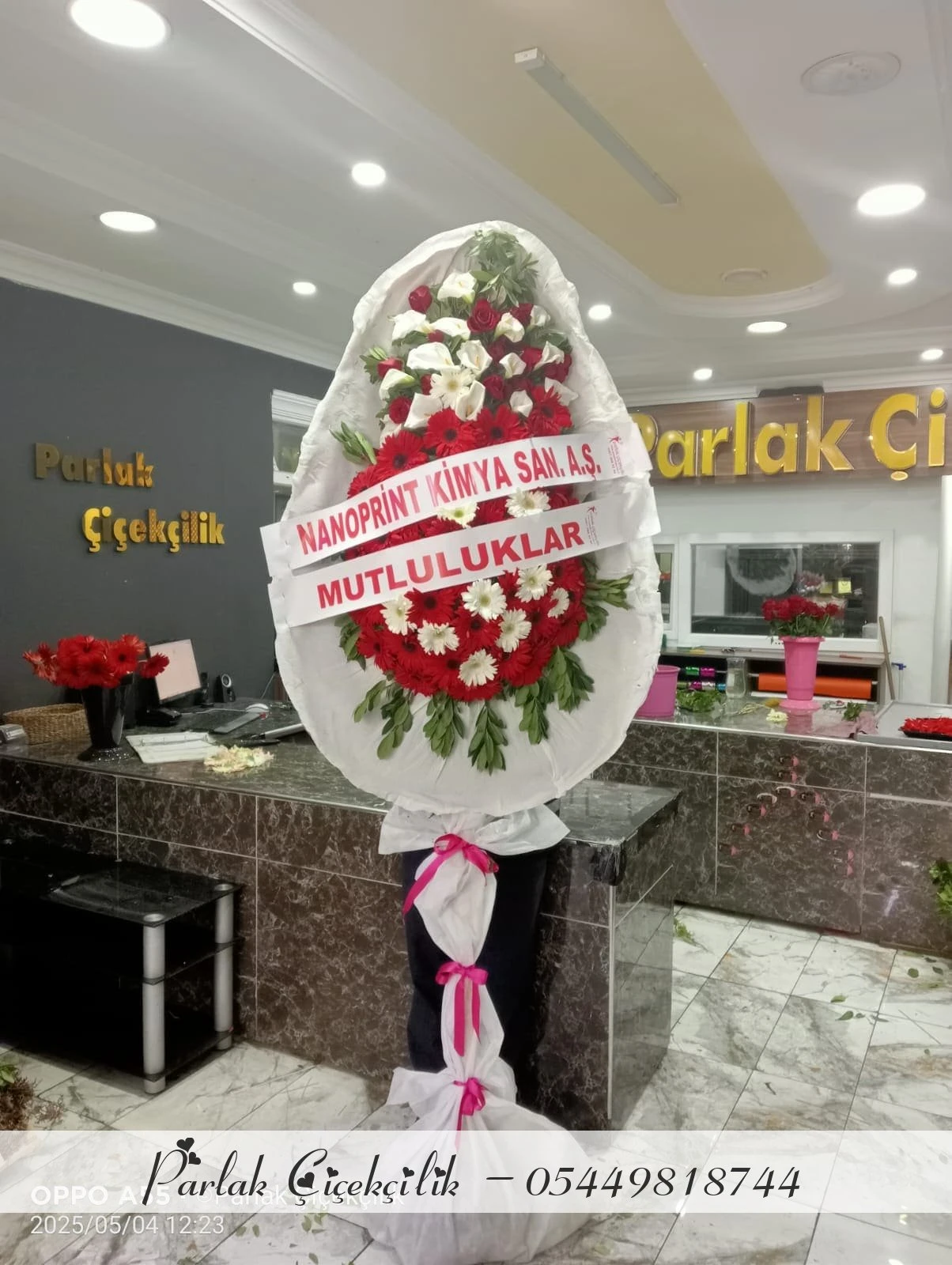 Kırmızı Ve Beyaz Gerberalı Açılış Düğün Çelengi