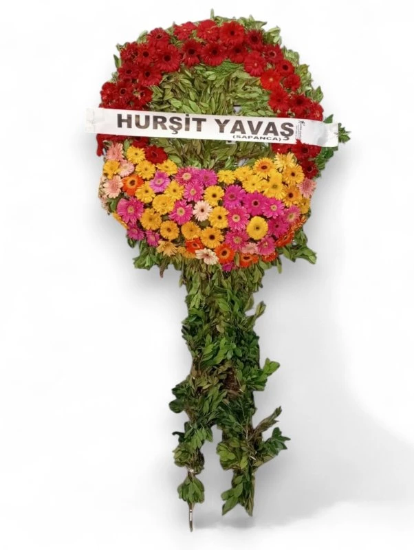 Renkli Gerberalarla Hazırlanmış Cenaze Çelengi